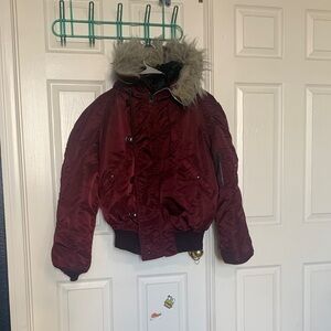 Alpha Industries Men’s Large Maroon Puffer Jacket with Faux Fur